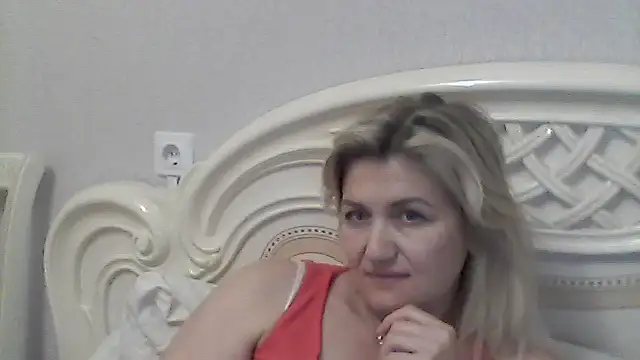 Tareliy stripchat live cam model