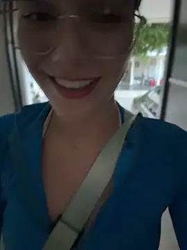 NicoleCut stripchat live cam model