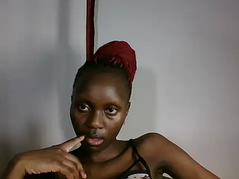 Slimmy_petite stripchat live cam model