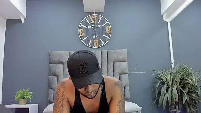 Robin_Rief stripchat live cam model