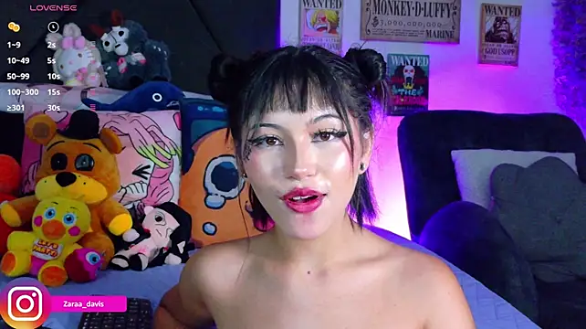 Zaradavis stripchat live cam model