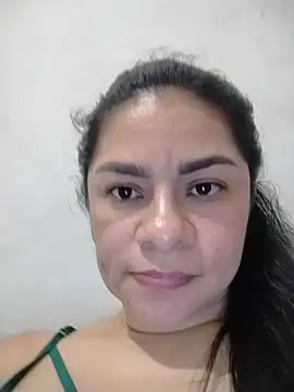 luna_pinky stripchat live cam model