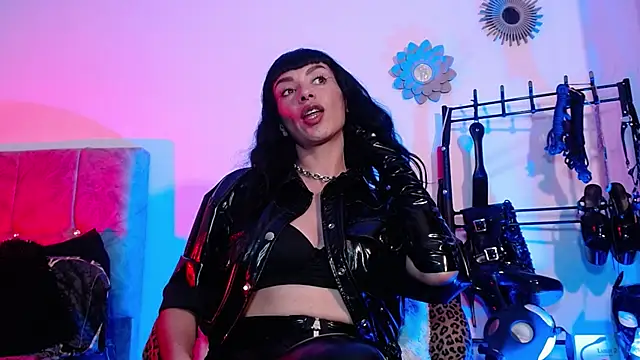 IvannaBlake stripchat live cam model