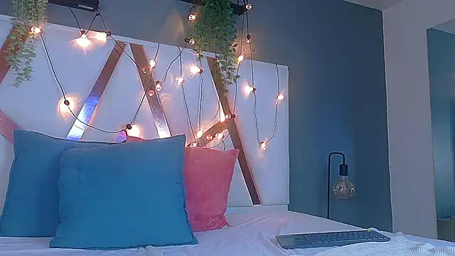 MatildaTaylor__ stripchat live cam model