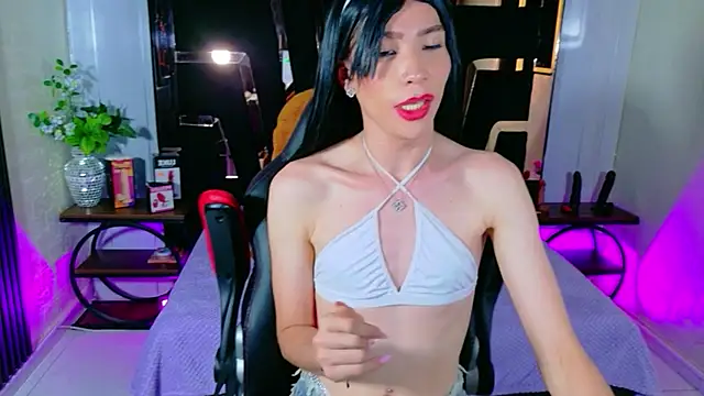 Thamara_Robertss stripchat live cam model