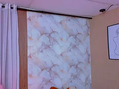 Esmeralda20 stripchat live cam model