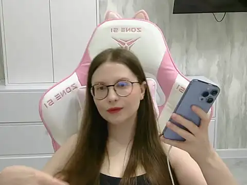 Elvirada stripchat live cam model