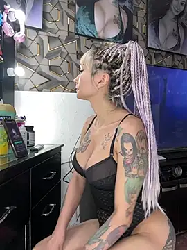 Adrii_White stripchat live cam model