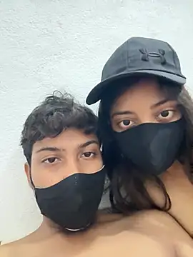 Nidhi747 stripchat live cam model