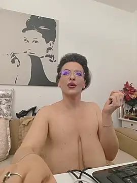 RebeccaNoble stripchat live cam model