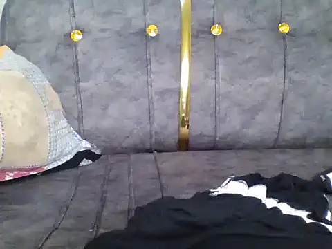Nodia32 stripchat live cam model