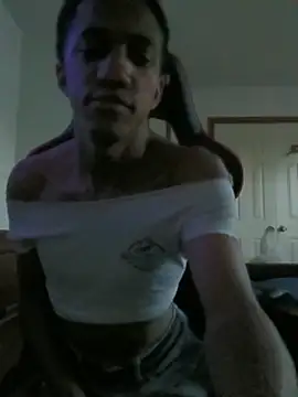 AlphaPremiere stripchat live cam model