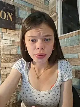 _Isabella-7 stripchat live cam model