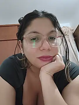 Carliina_Soussa stripchat live cam model