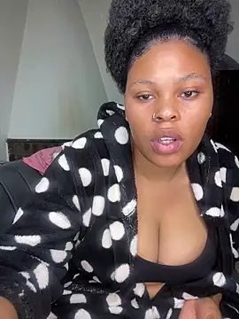 Bubbles156 stripchat live cam model
