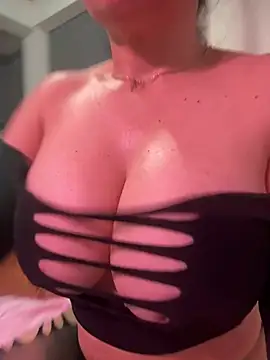 Janna099 stripchat live cam model
