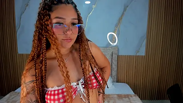 mia_18v stripchat live cam model