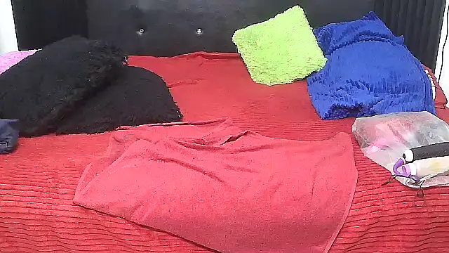 Shanttal0272 stripchat live cam model