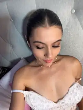 Nicole_stonee stripchat live cam model