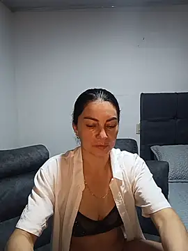 renata_hot1 stripchat live cam model