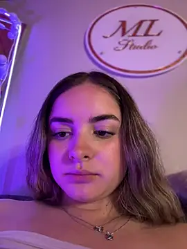 imlindapink stripchat live cam model