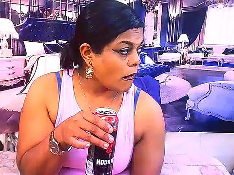 indianCherryPie stripchat live cam model