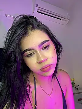 Lily_Woodz stripchat live cam model