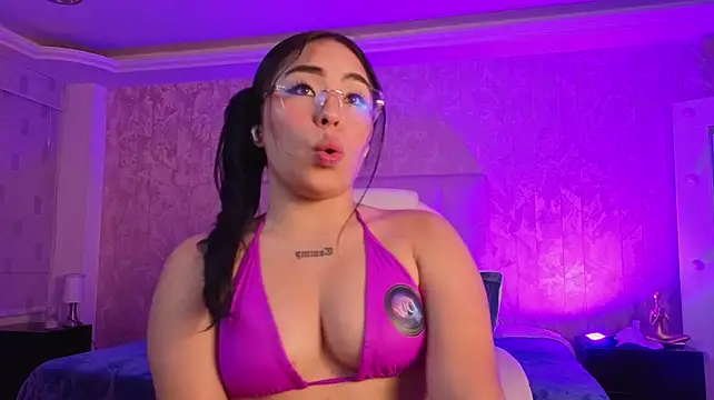 valkyria_12 stripchat live cam model