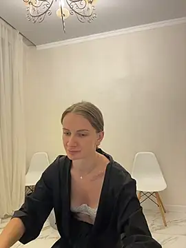 AinyrVixxen stripchat live cam model