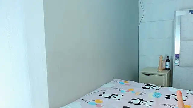 sarayandcamilofon stripchat live cam model