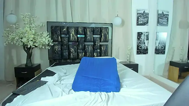 Lala_and_Deivy stripchat live cam model