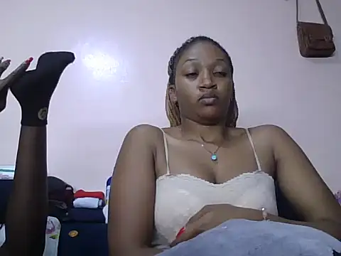 Makiwa20 stripchat live cam model