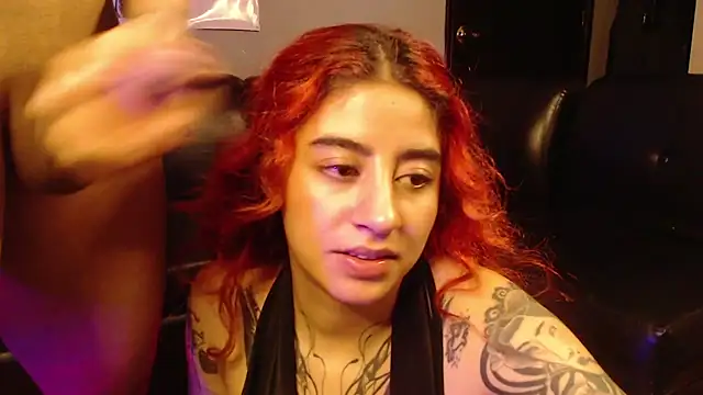 TayleryMegan stripchat live cam model