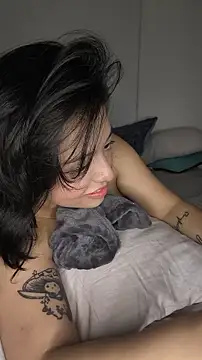 Ale_le stripchat live cam model