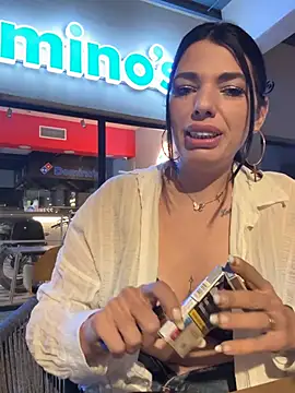 SerenaMonss stripchat live cam model