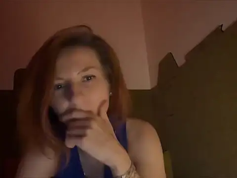 IrenneMuse stripchat live cam model