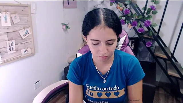 samantha_baby_ stripchat live cam model