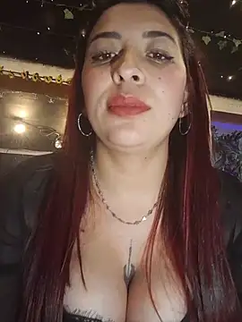 kari-h stripchat live cam model