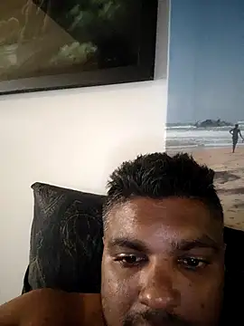 Bandusrilankasexymen stripchat live cam model