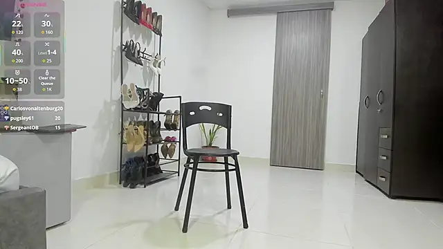 Matureyulyet stripchat live cam model