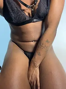 MusaNatacha stripchat live cam model