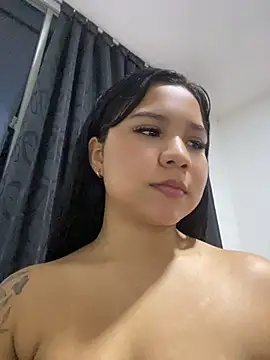 kiaradolls stripchat live cam model