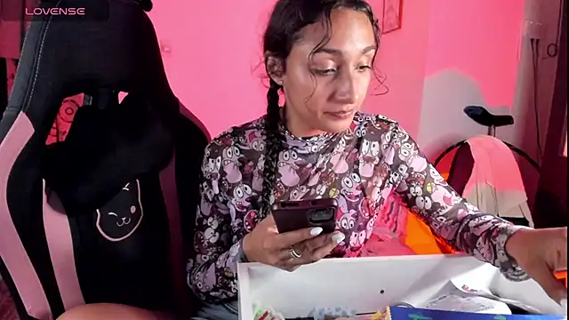 adrena_10 stripchat live cam model