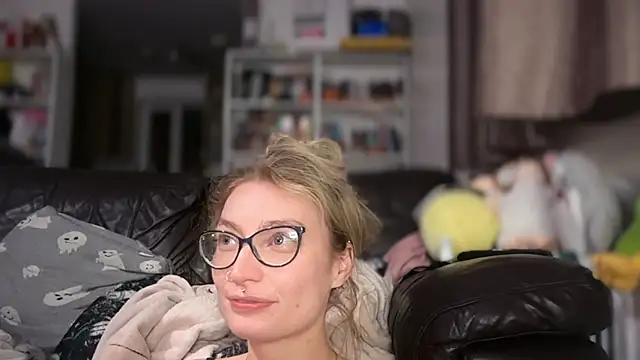 harleyblair stripchat live cam model