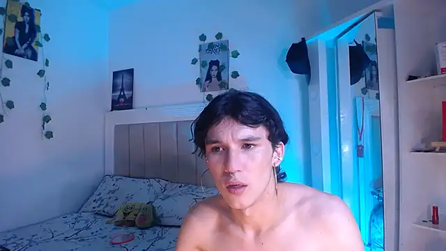 jullian_ricci stripchat live cam model