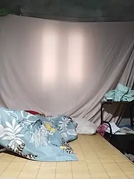whatmes stripchat live cam model