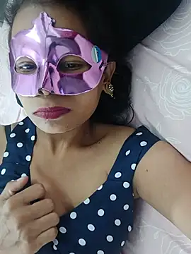 hey_pooja stripchat live cam model