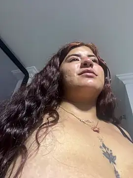 kylievoosx stripchat live cam model