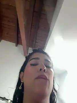 EmmaRoux_ stripchat live cam model