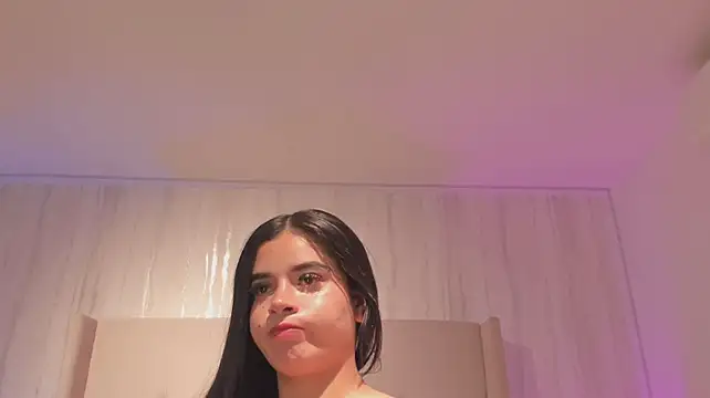 kaylarossi stripchat live cam model